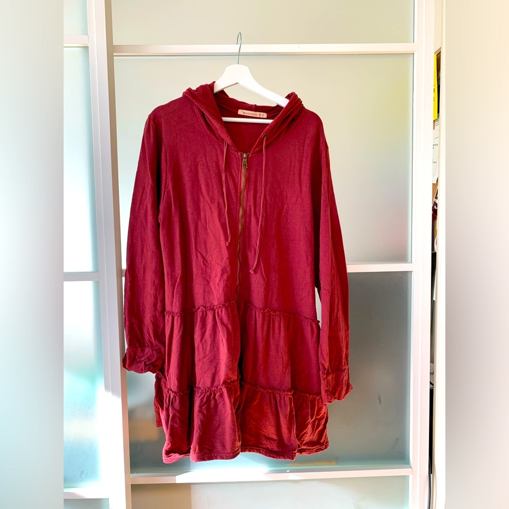XCVI 'Brionna' tiered front-zip sweatshirt. Excellent condition. Maroon. Size XL